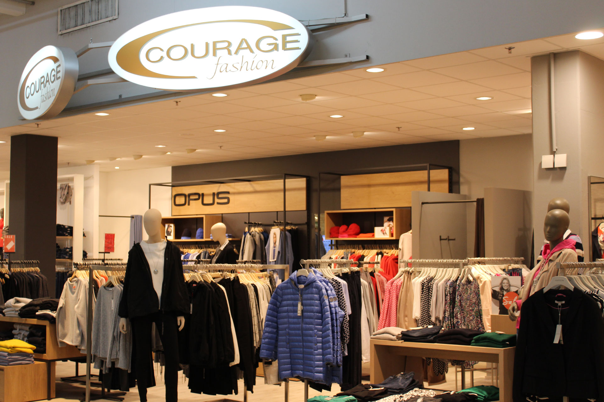 Courage Fashion im Globus Saarlouis